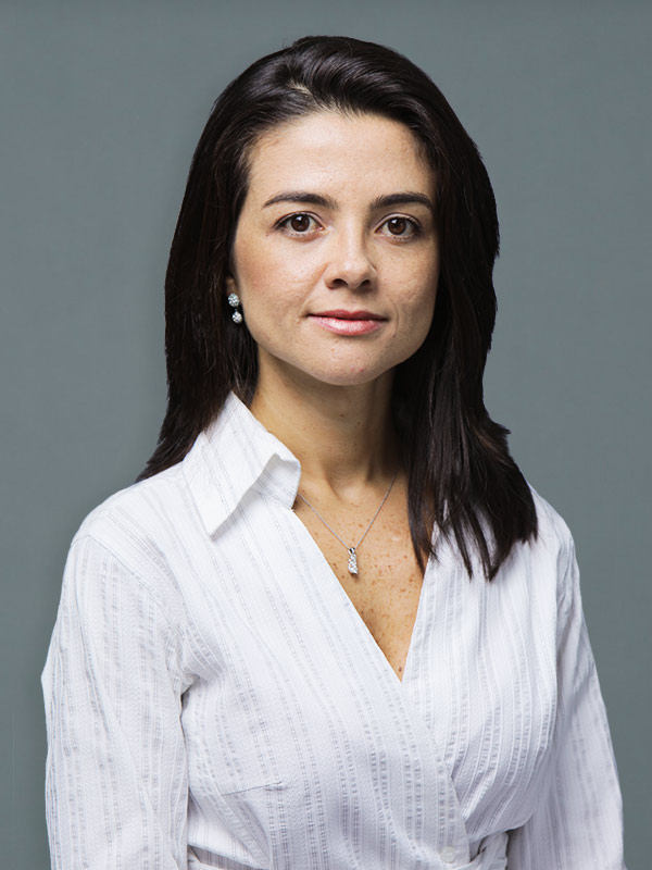 Faculty profile photo of Renata  La Rocca Vieira